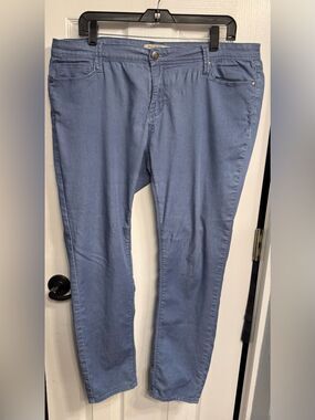 iris Light Blue Straight Leg Women's Jeans